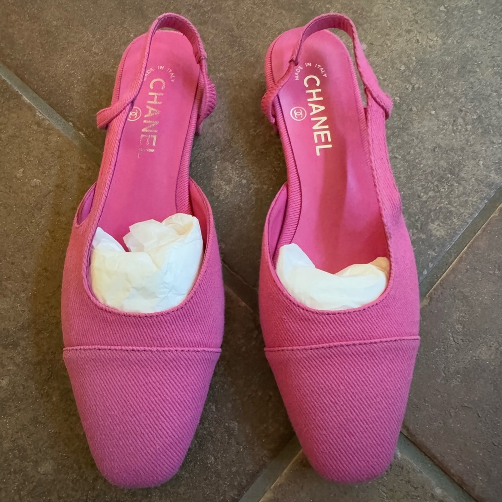 Chanel pink slingback flat
